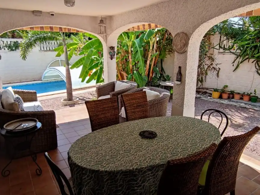 Houses for rent in Carrer Font de la Favara, 4, La Font - Mezquitas Terrace of Houses for rent in Sant Joan d'Alacant with Air Conditioner, Heating and Private garden
