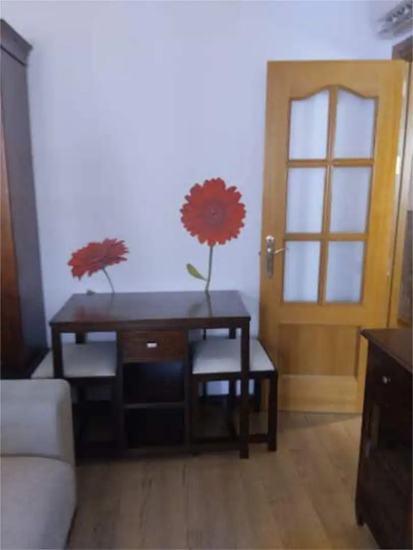 Piso de alquiler en El Parador de las Hortichuelas Comedor de Piso de alquiler en Roquetas de Mar con Calefacción y Amueblado