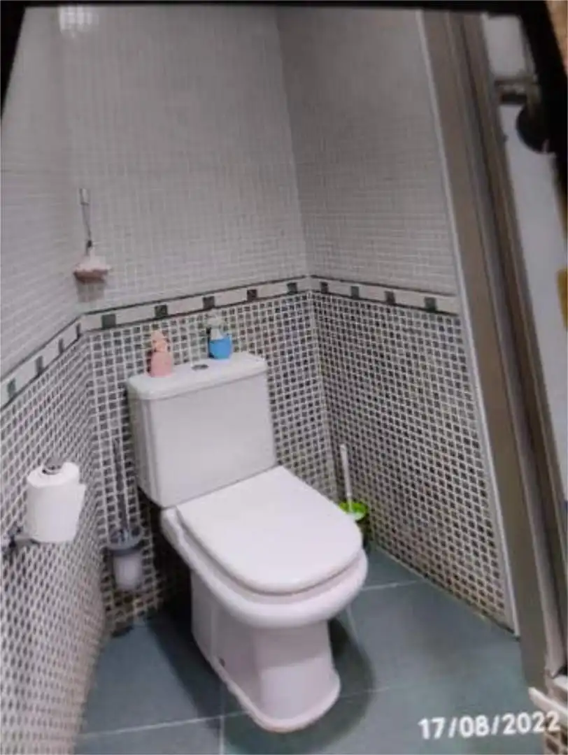 Piso de alquiler en El Parador de las Hortichuelas Baño de Piso de alquiler en Roquetas de Mar con Calefacción y Amueblado