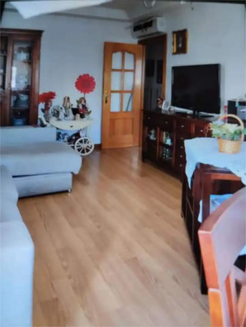 Piso de alquiler en El Parador de las Hortichuelas Sala de estar de Piso de alquiler en Roquetas de Mar con Calefacción y Amueblado