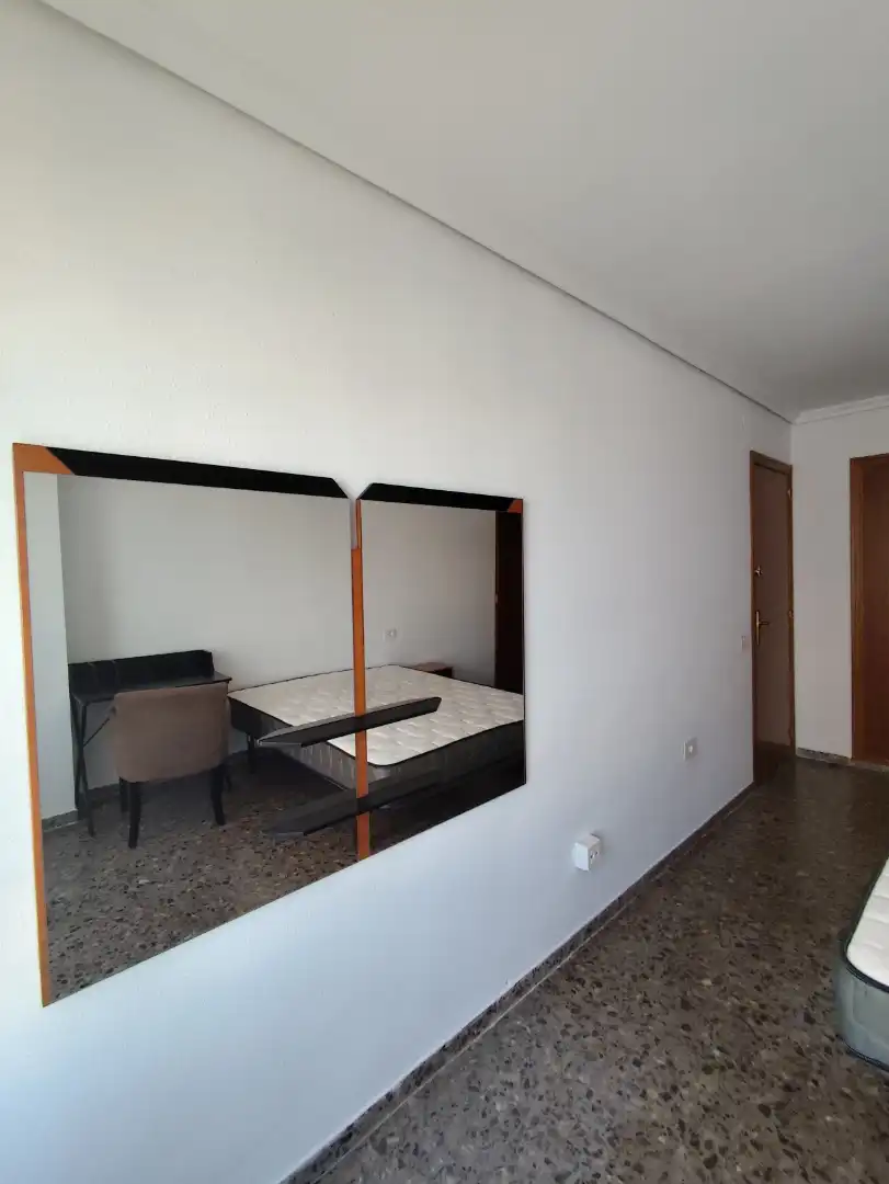 Room in Carrer Sant Joaquim, 1, Centro Room in Carrer Sant Joaquim, 1, Centro