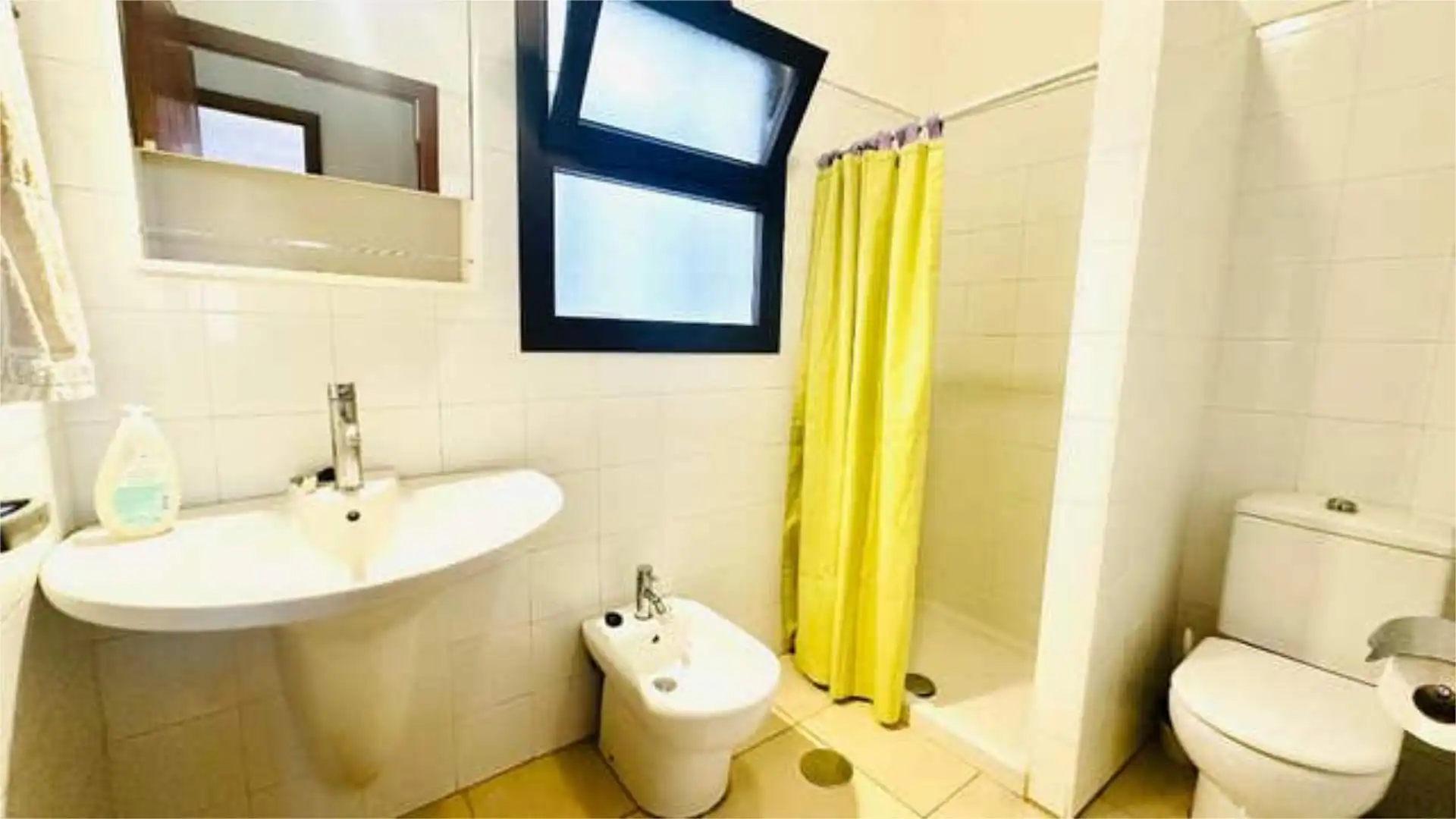 Flat for rent in La Laguna Bathroom of Flat for rent in San Cristóbal de la Laguna with Furnished