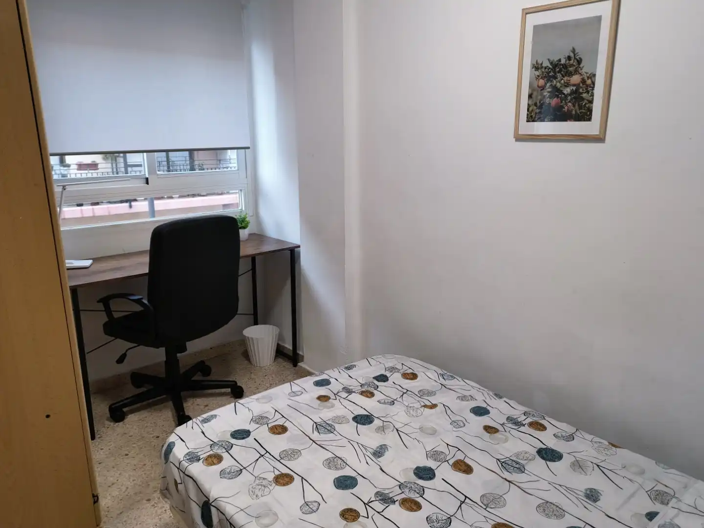 Pis de lloguer a Plaza Maestro Iborra, 1, Moncada Dormitori de Pis de lloguer en Moncada amb Aire condicionat, Moblat i Rentadora