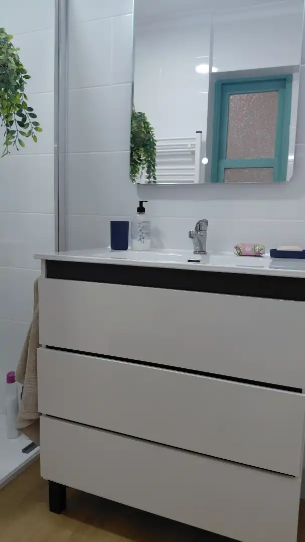 Flat for rent in Rúa Uruguai, 15, Zona Ultramar Bathroom of Flat for rent in Ferrol