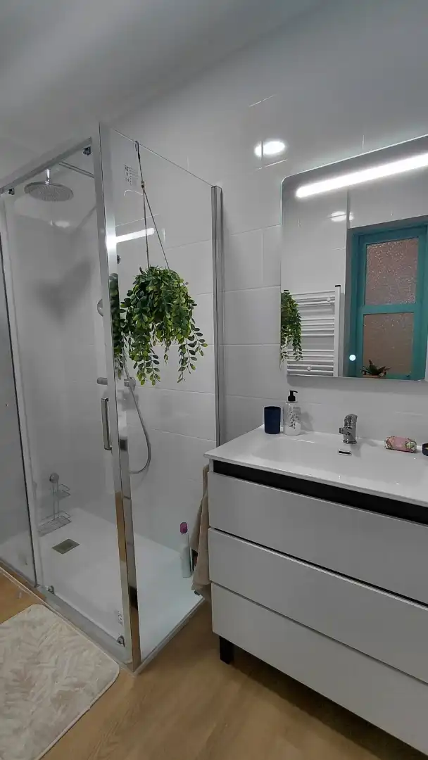 Flat for rent in Rúa Uruguai, 15, Zona Ultramar Bathroom of Flat for rent in Ferrol