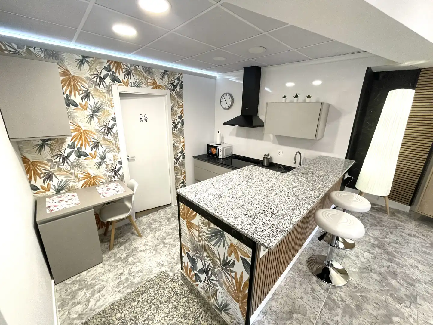 Wohnung zur Miete in Calle Doctor Fleming, 4, Caravaca de la Cruz Küche von Wohnung zur Miete in Caravaca de la Cruz mit Klimaanlage und Balkon
