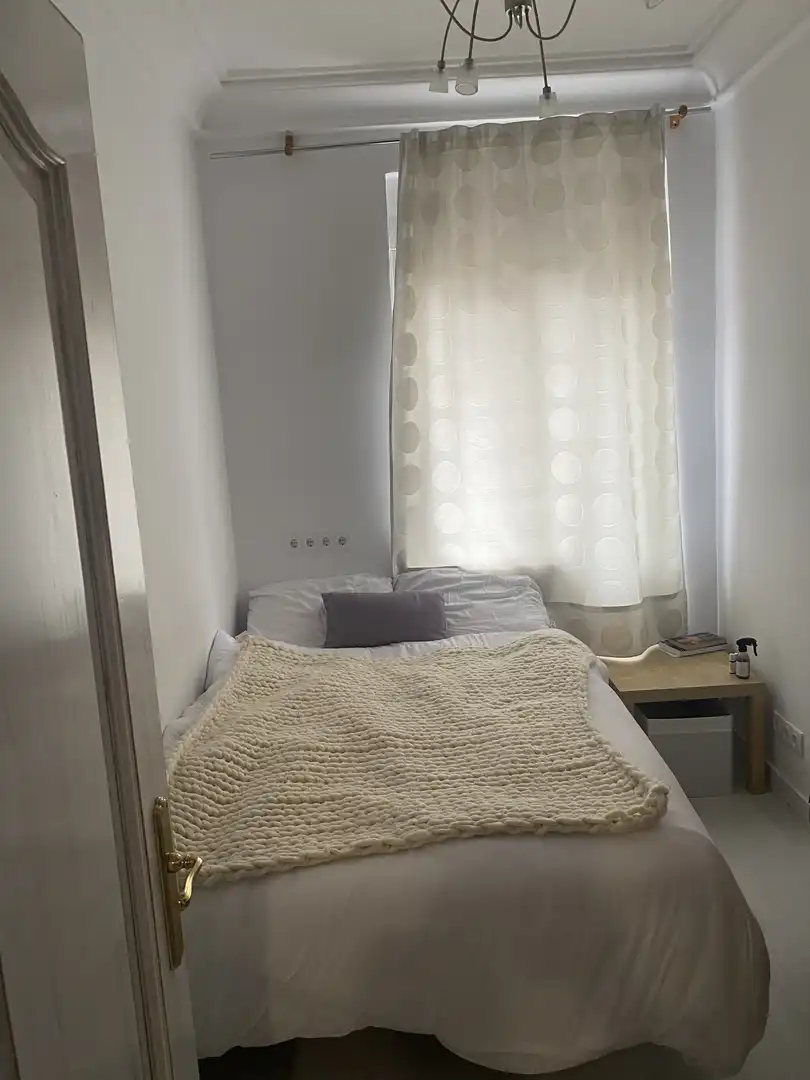 Flat for rent in Calle del Príncipe de Vergara, 200, Ciudad Jardín Bedroom of Flat for rent in Madrid with Air Conditioner, Heating and Parquet flooring