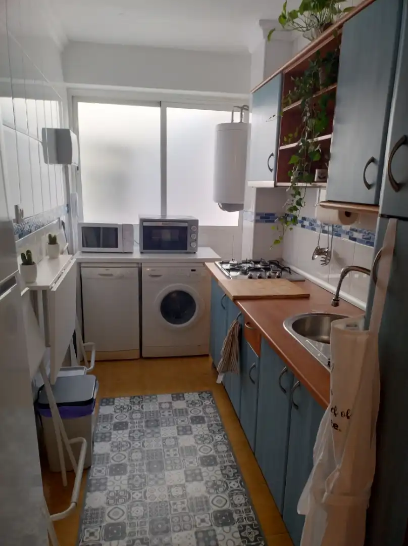 Piso de alquiler en Calle Virgen de Fátima, 12, Triana Este Cocina de Piso de alquiler en Sevilla Capital con Aire acondicionado y Balcón