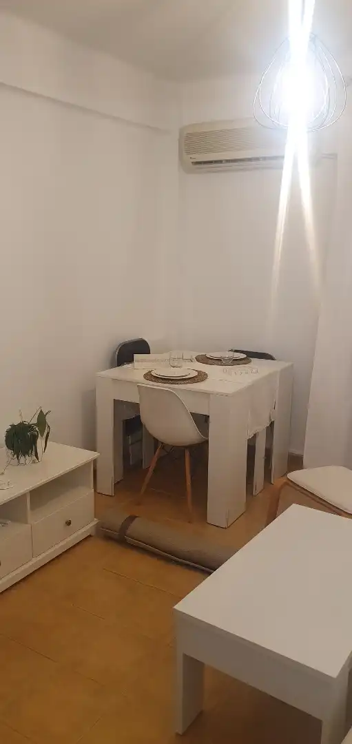 Piso de alquiler en Calle Virgen de Fátima, 12, Triana Este Comedor de Piso de alquiler en Sevilla Capital con Aire acondicionado y Balcón