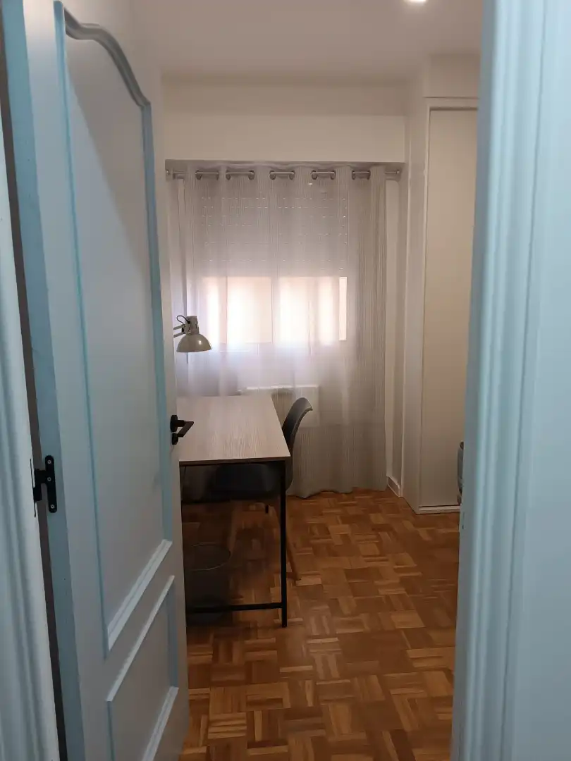 Wohnung zur Miete in Calle de Calatrava, 58, El Perchel Schlafzimmer von Wohnung zur Miete in Ciudad Real mit Klimaanlage, Heizung und Parkett