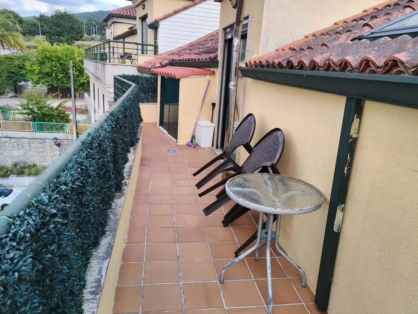 Terrasse von Dachboden zum Verkauf in Barro mit Terrasse, Abstellraum und Möbliert