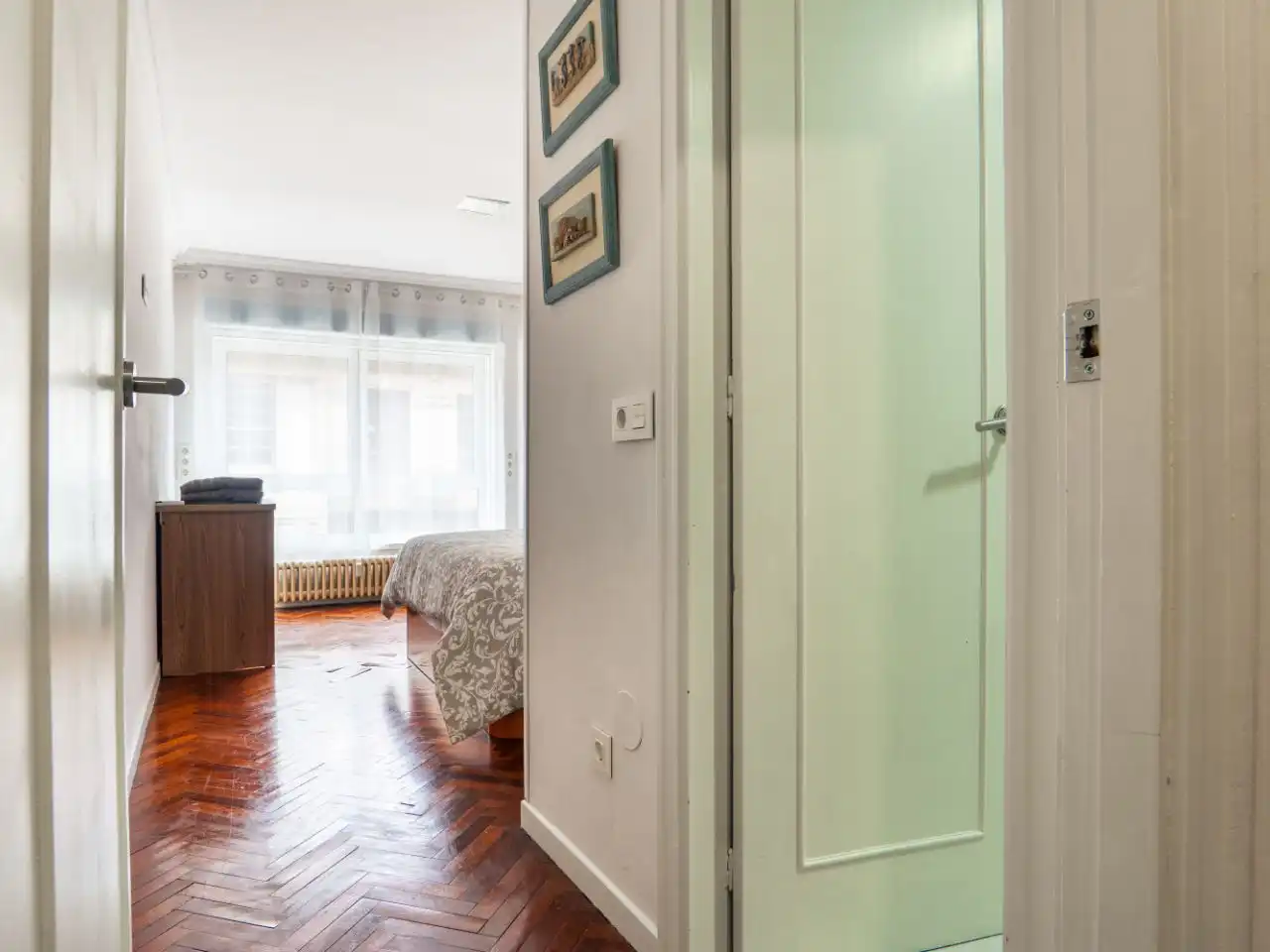 Pis de lloguer a Centro - Echegaray Dormitori de Pis de lloguer en Pontevedra Capital amb Calefacció, Parquet i Moblat