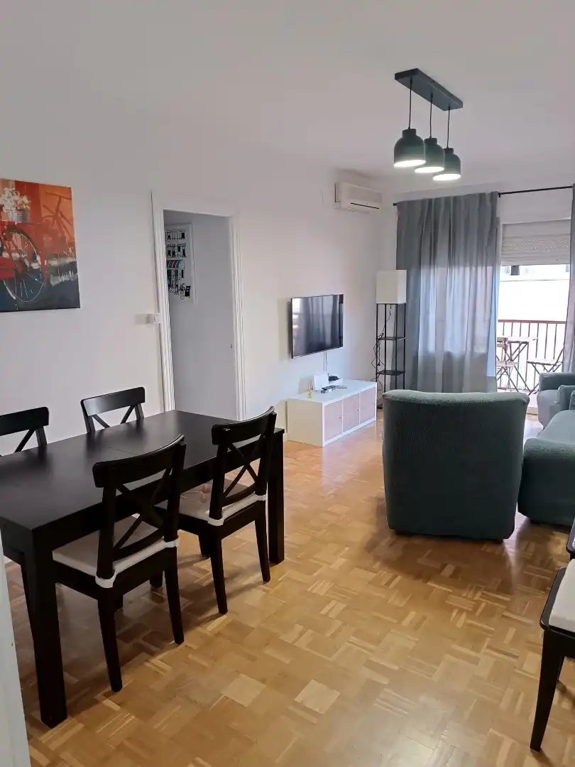 Wohnung zur Miete in Calle de Calatrava, 58, El Perchel Wohnzimmer von Wohnung zur Miete in Ciudad Real mit Klimaanlage, Heizung und Parkett
