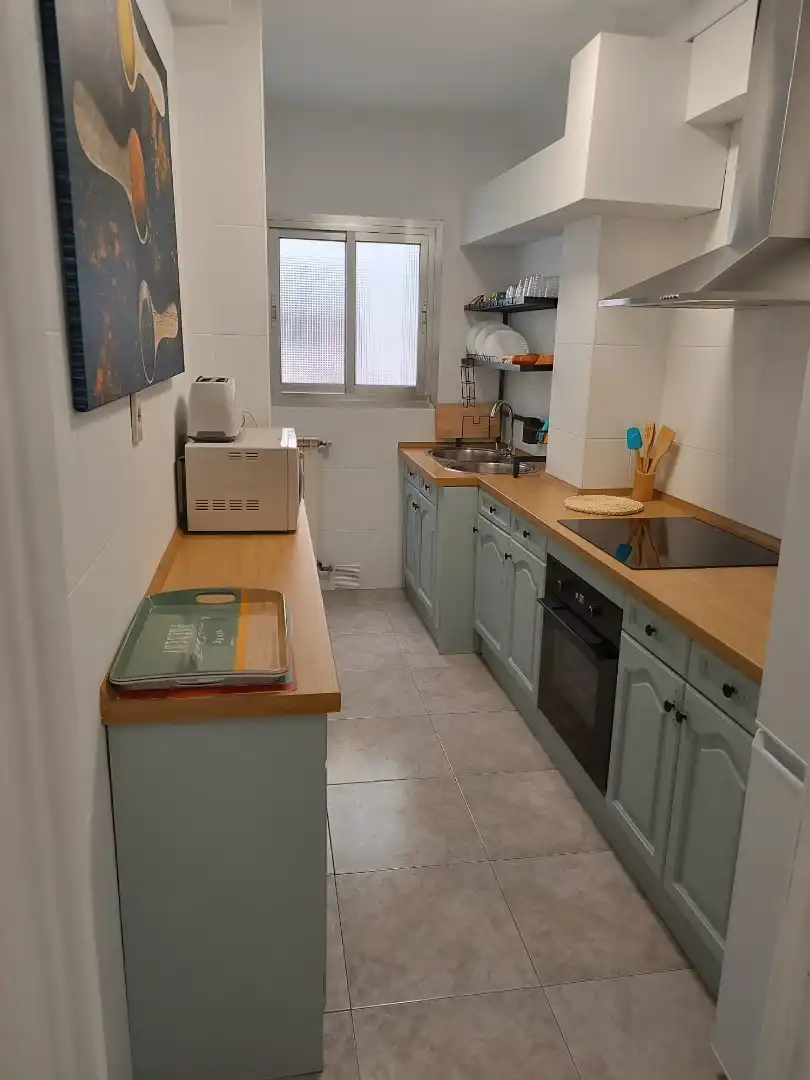 Wohnung zur Miete in Calle de Calatrava, 58, El Perchel Küche von Wohnung zur Miete in Ciudad Real mit Klimaanlage, Heizung und Parkett