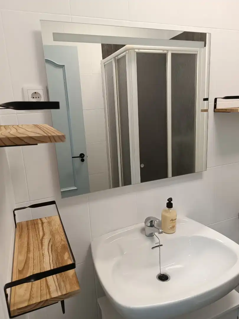 Wohnung zur Miete in Calle de Calatrava, 58, El Perchel Badezimmer von Wohnung zur Miete in Ciudad Real mit Klimaanlage, Heizung und Parkett