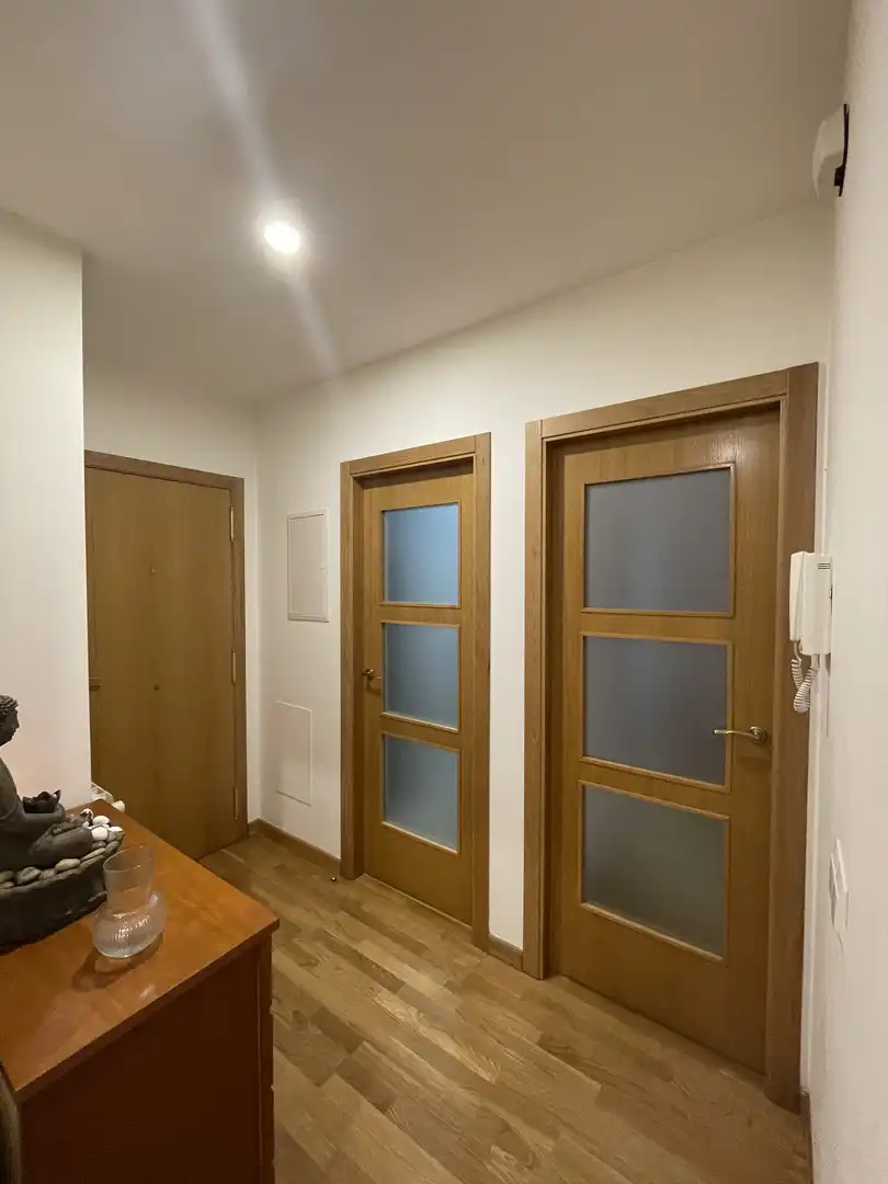 Wohnung zur Miete in Avenida de Barraña, 43, Boiro Wohnung zur Miete in Boiro mit Heizung, Parkett und Abstellraum