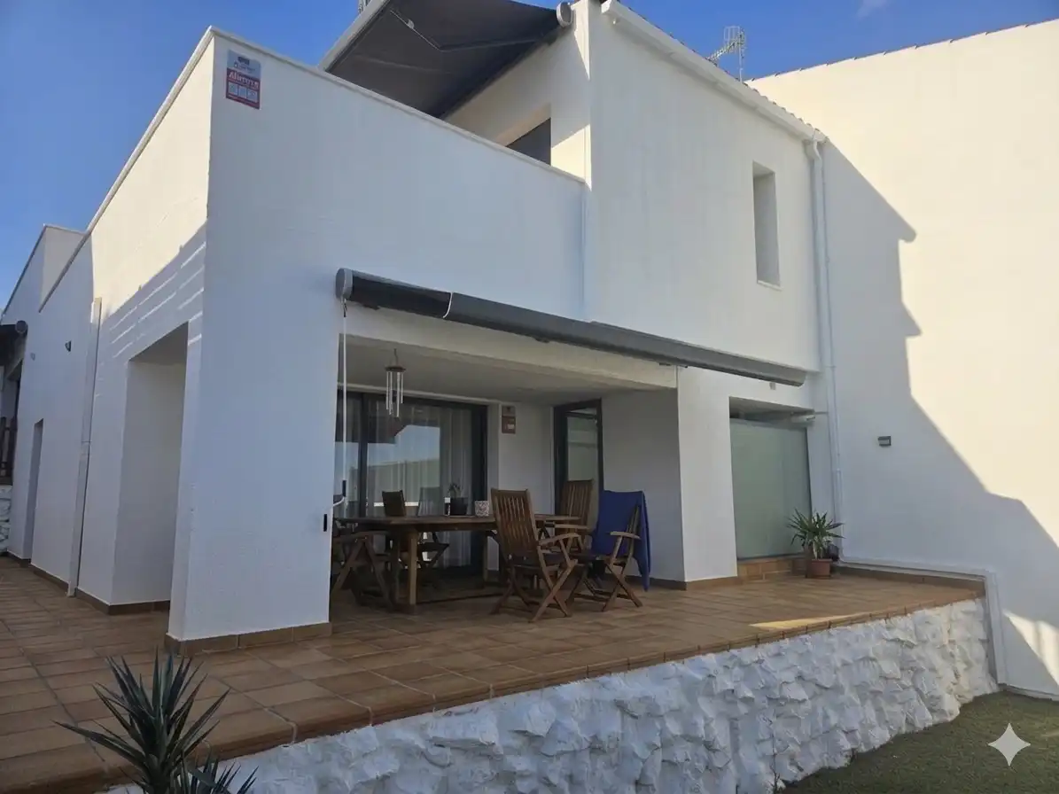 Casa o chalet de alquiler en Carrer Ponent, 38, Mas Mel Casa o chalet de alquiler en Carrer Ponent, 38, Mas Mel