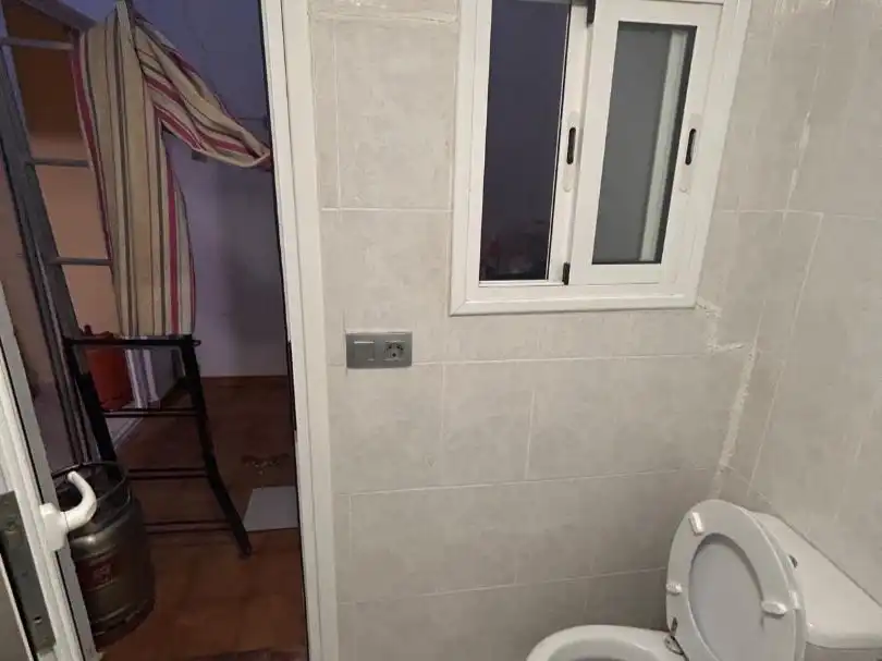 Casa adosada en venta en Carrer Llevant, 22, La Pobla Llarga Baño de Casa adosada en venta en La Pobla Llarga con Aire acondicionado y Terraza