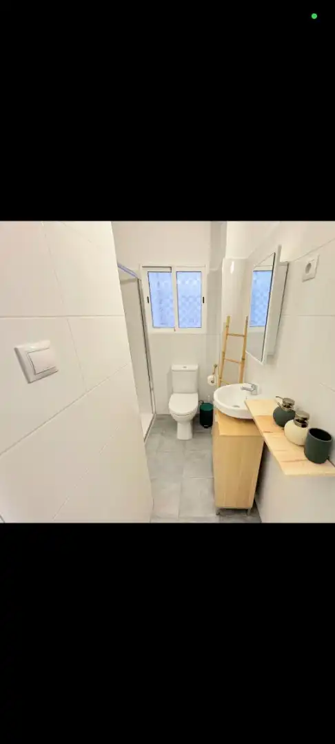 Piso en venta en Calle Virgen del Sagrario, 21, Concepción Baño de Piso en venta en Madrid con Jardín privado y Trastero