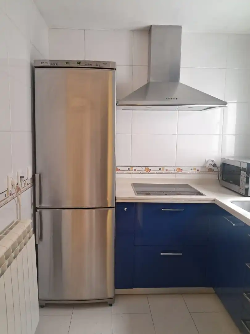 Pis en venda a Calle Luis Sala Balust, 17, Pizarrales Cuina de Pis en venda en Salamanca amb Balcó