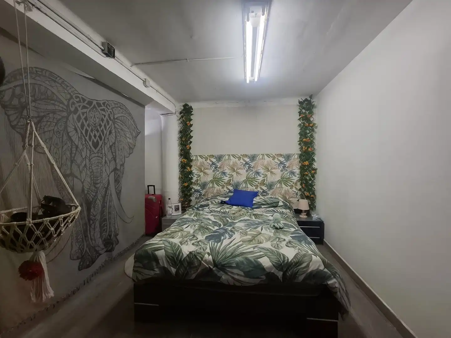 Habitación de Estudio en venta en Pallejà con Aire acondicionado, Horno y Microondas