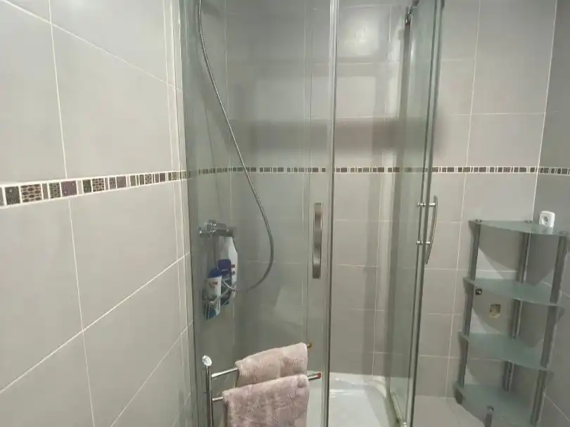 Flat for sale in Calle de Sierra Bullones, 21, Valdeacederas Bathroom of Flat for sale in Madrid with Heating, Furnished and Community parking