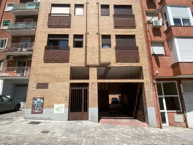 Flat for sale in Calle de Sierra Bullones, 21, Valdeacederas Exterior view of Flat for sale in Madrid with Heating, Furnished and Community parking