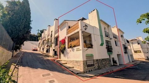 Casa adosada en venta en Coín, Málaga - imagen 2 Foto 2 de Casa adosada en venta en Coín, Málaga