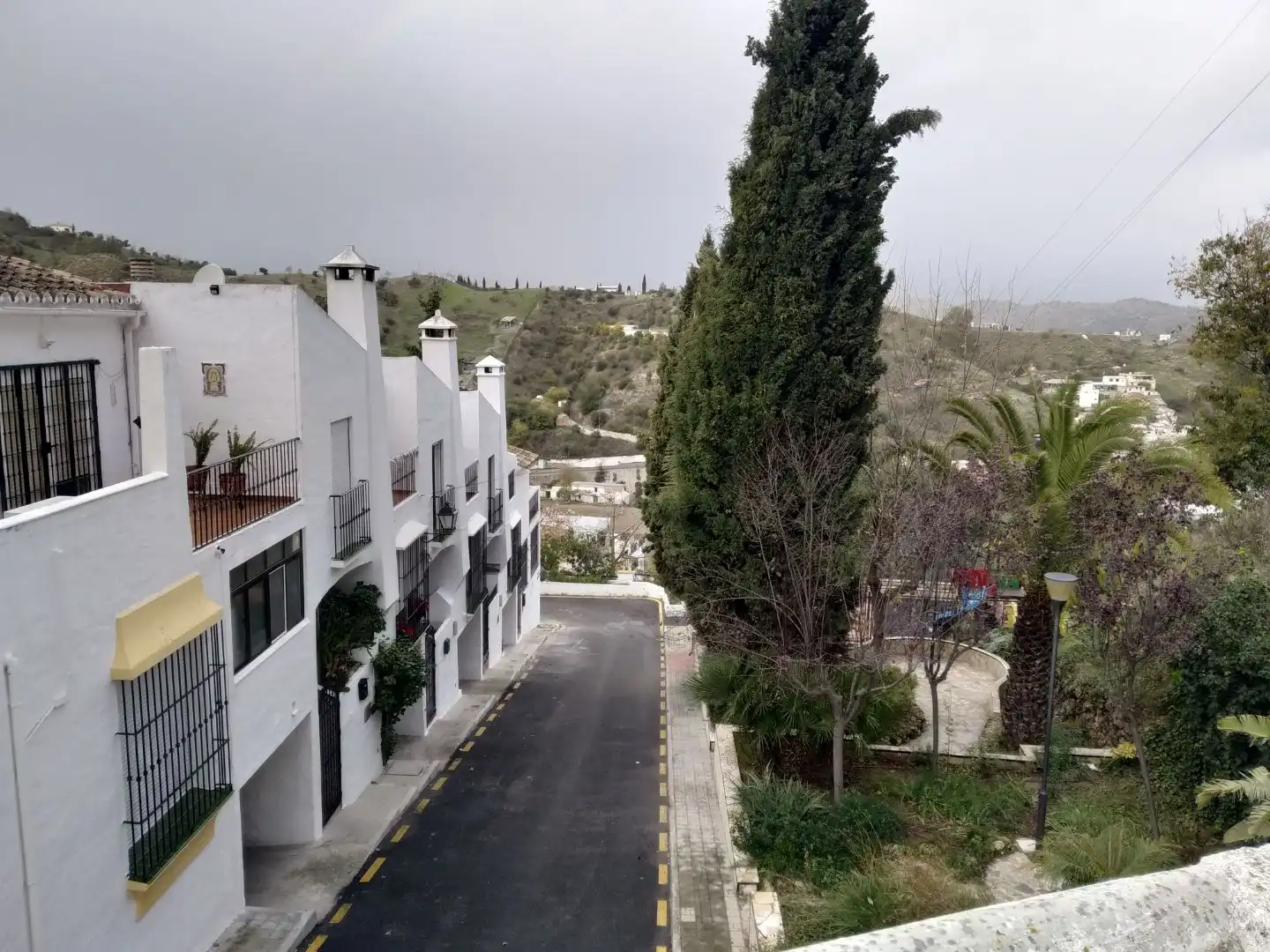 Casa adosada en venta en Coín Vista exterior de Casa adosada en venta en Coín con Aire acondicionado, Terraza y Amueblado