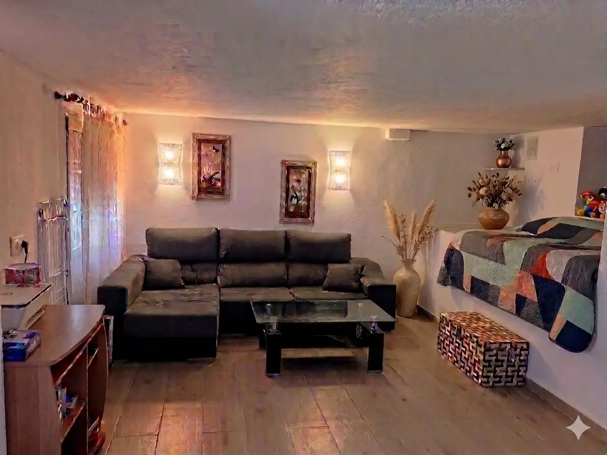 Casa adosada en venta en Coín Sala de estar de Casa adosada en venta en Coín con Aire acondicionado, Terraza y Amueblado