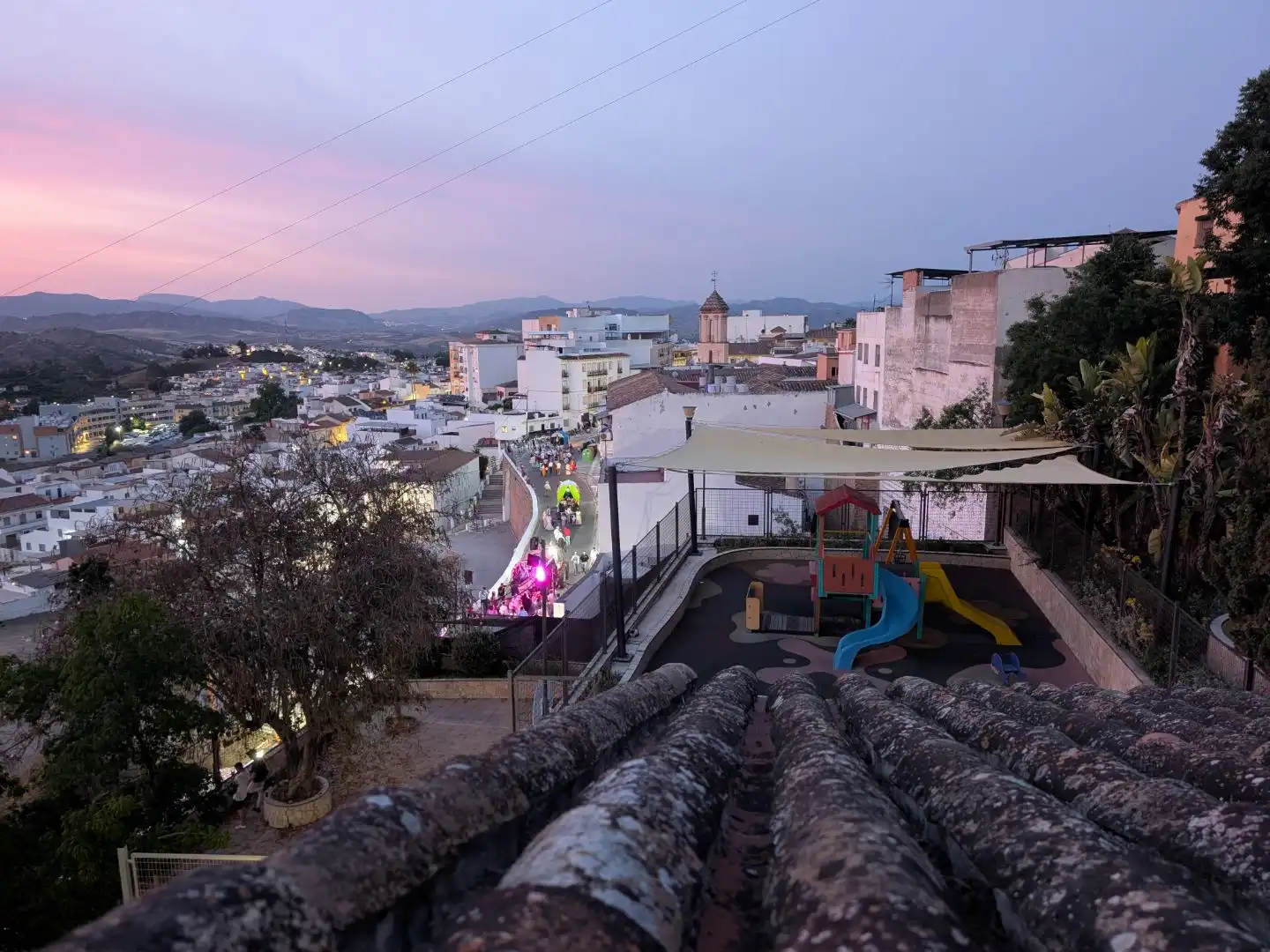 Casa adosada en venta en Coín Vista exterior de Casa adosada en venta en Coín con Aire acondicionado, Terraza y Amueblado