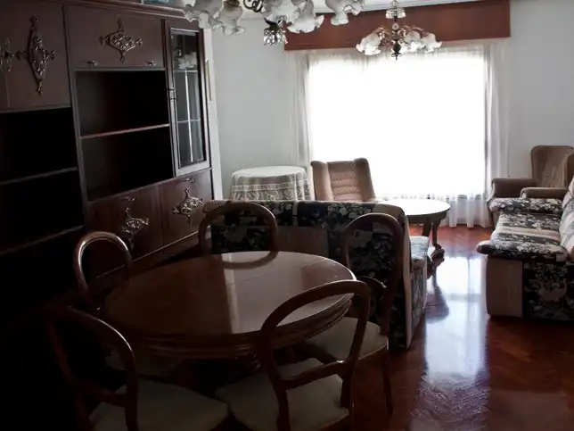 Piso de alquiler en Avenida de Monelos, 2, Someso - Matogrande Comedor de Piso de alquiler en A Coruña Capital con Calefacción, Parquet y Trastero