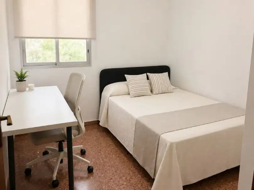 Piso de alquiler en Carrer del Pare Ferran Alcina, 9, El Llombo Habitación de Piso de alquiler en Ontinyent con Balcón