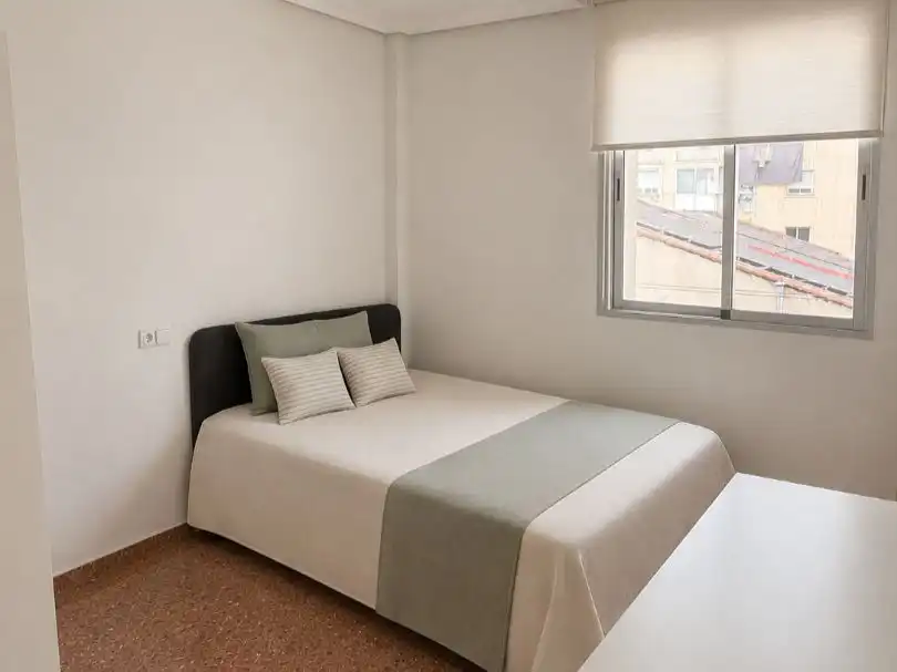 Piso de alquiler en Carrer del Pare Ferran Alcina, 9, El Llombo Habitación de Piso de alquiler en Ontinyent con Balcón