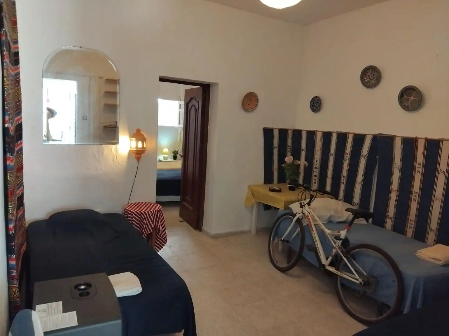 Sala d'estar de Casa adosada en venda en Estepona amb Terrassa