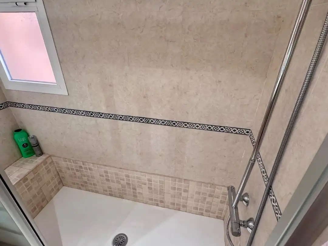 Piso de alquiler en Calle Maestro Pedro Calvo, 2, Playa de los Boliches Baño de Piso de alquiler en Fuengirola con Aire acondicionado y Terraza