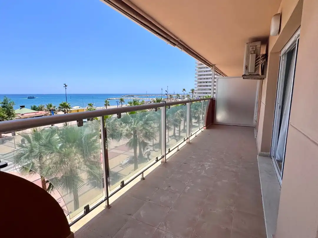 Piso de alquiler en Calle Maestro Pedro Calvo, 2, Playa de los Boliches Terraza de Piso de alquiler en Fuengirola con Aire acondicionado y Terraza
