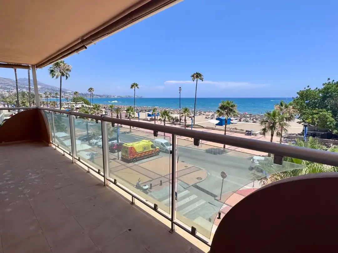 Piso de alquiler en Calle Maestro Pedro Calvo, 2, Playa de los Boliches Terraza de Piso de alquiler en Fuengirola con Aire acondicionado y Terraza