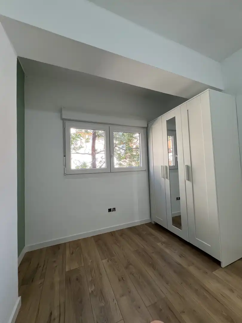 Bedroom of Flat for rent in  Zaragoza Capital  with Air Conditioner and Balcony