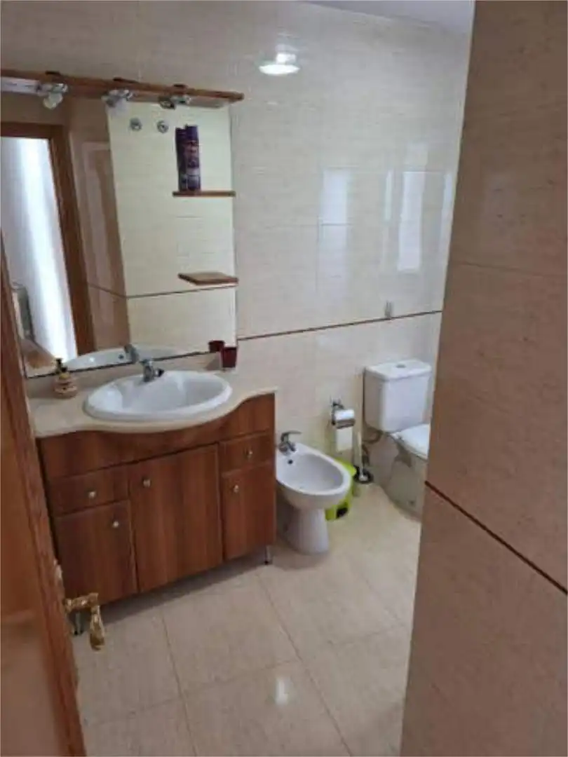 Baño de Piso de alquiler en Arteixo con Calefacción y Amueblado