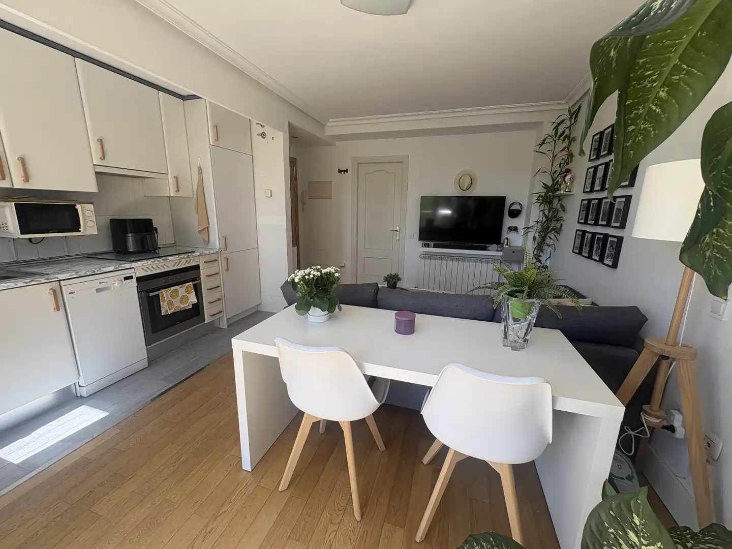 Piso en venta en Calle Alegría, 22, Valdepelayo - Montepinos - Arroyo Culebro Sala de estar de Piso en venta en Leganés con Aire acondicionado y Terraza
