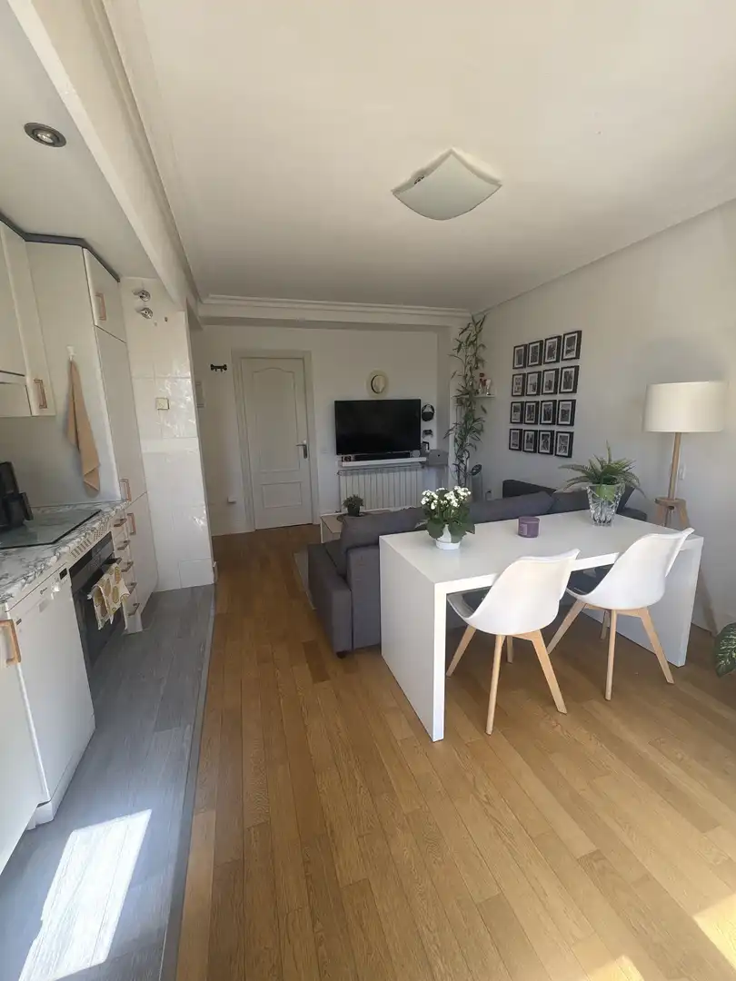 Piso en venta en Calle Alegría, 22, Valdepelayo - Montepinos - Arroyo Culebro Sala de estar de Piso en venta en Leganés con Aire acondicionado y Terraza