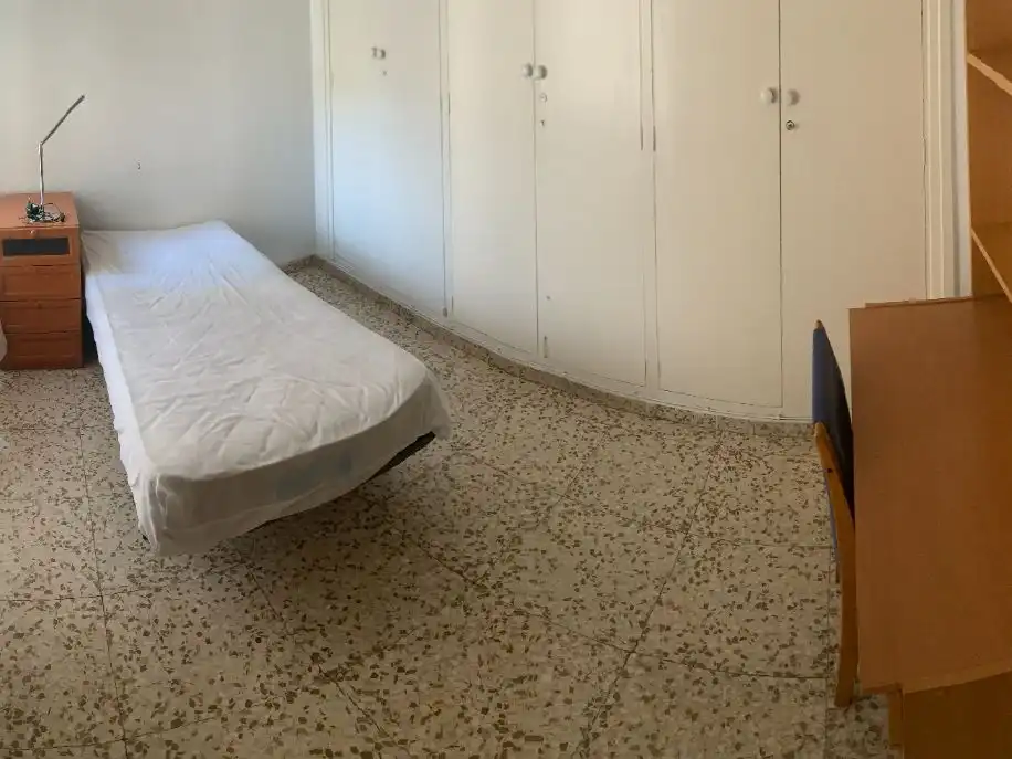 Flat for rent in Plaza de Hernán Cortés, 42, Casco Antiguo Bedroom of Flat for rent in Cáceres Capital with Terrace and Balcony