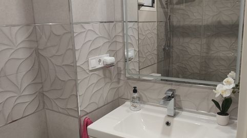 Foto 2 von Zimmer in Strasse Plaza Generalife, 9b, Sta. Aurelia - Cantábrico - Atlàntico - La Romería, Sevilla Capital