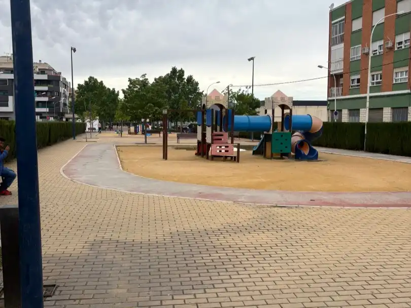 Piso en venta en Avenida Constitución, 183, El Mercado - Plaza de Toros Vista exterior de Piso en venta en Villena con Aire acondicionado y Balcón