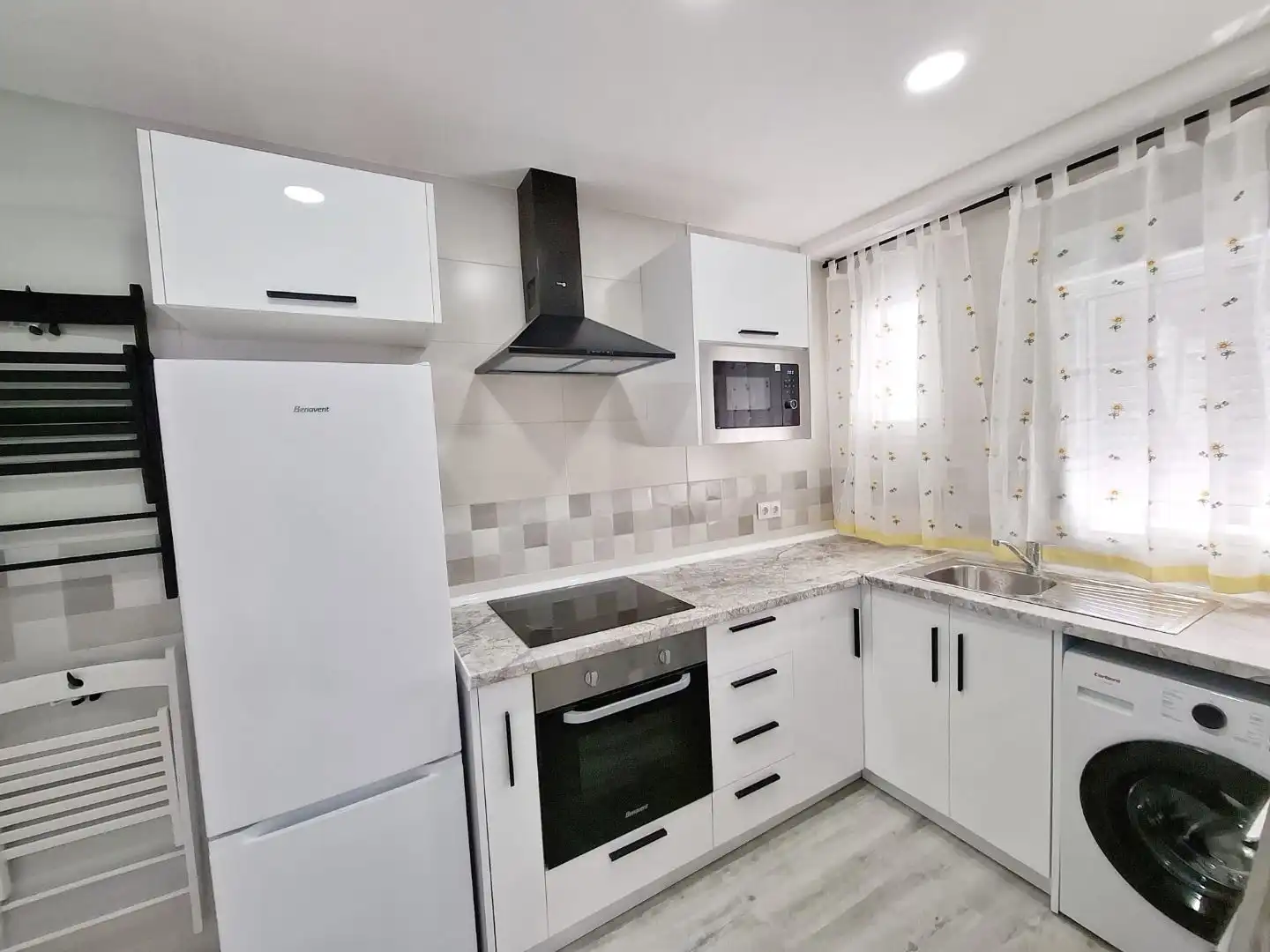 Piso de alquiler en Calle Provisiones, 22, Embajadores - Lavapiés Cocina de Piso de alquiler en Madrid Capital con Aire acondicionado