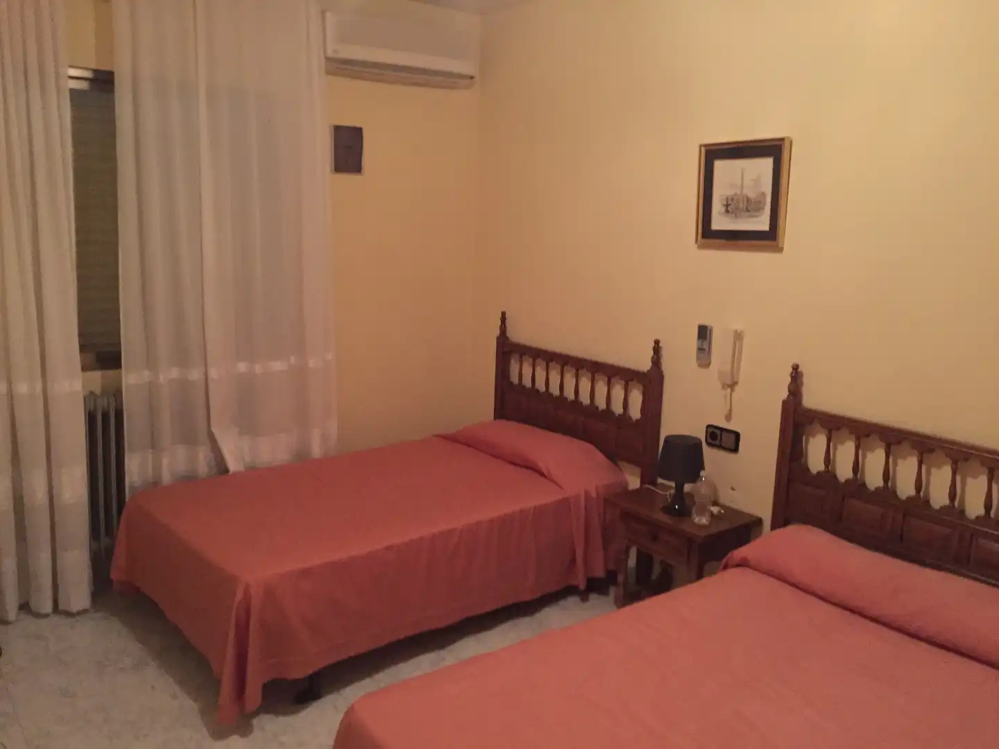 Geschaftsraum zum Verkauf in Carretera Variante, 29, Casar de Palomero Schlafzimmer von Geschaftsraum zum Verkauf in Casar de Palomero mit Klimaanlage