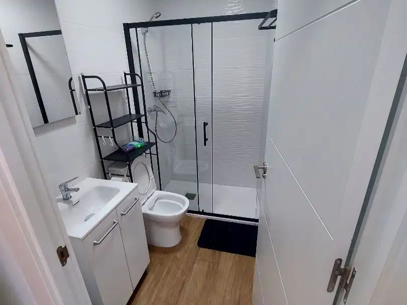 Apartament de lloguer a Calle Puerta del Sol, 20, Vallesequillo Bany de Apartament de lloguer en Jerez de la Frontera amb Aire condicionat, Calefacció i Moblat