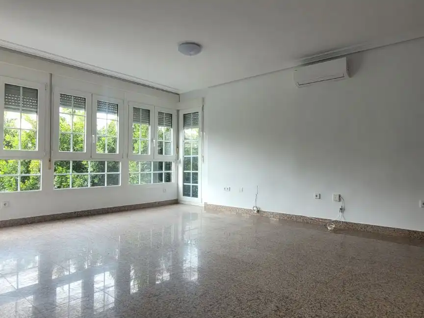 Flat for rent in Avenida Federico García Lorca, 102, Oliveros - Altamira Living room of Flat for rent in Almería with Air Conditioner, Heating and Storage room