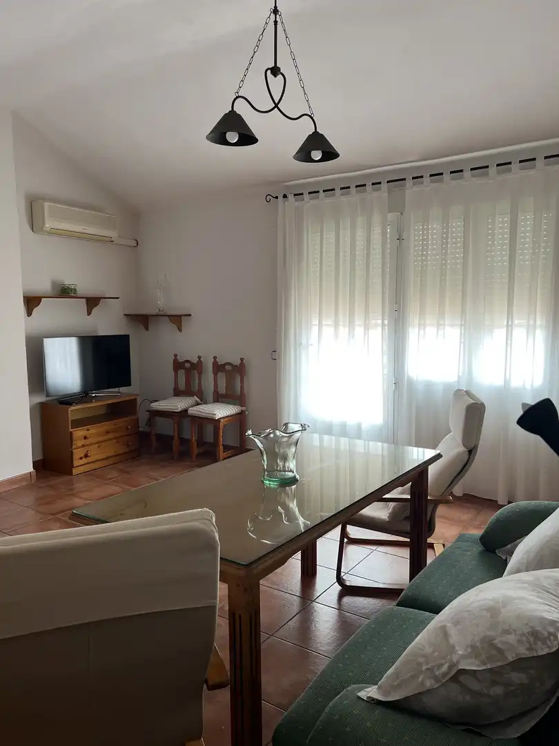 Pis de lloguer a Calle Príncipe de Vergara, 26, Mengíbar Sala d'estar de Pis de lloguer en Mengíbar amb Aire condicionat, Calefacció i Terrassa